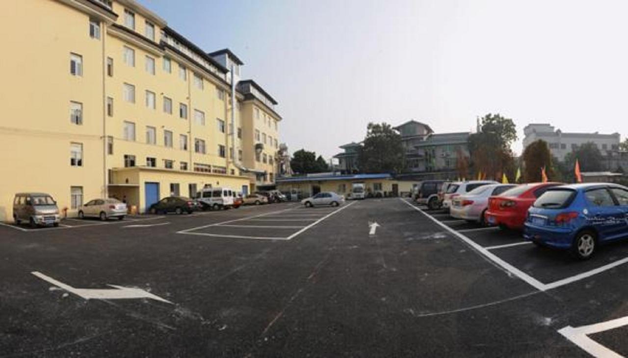 Golden Dragonball Hotel Guilin Luaran gambar