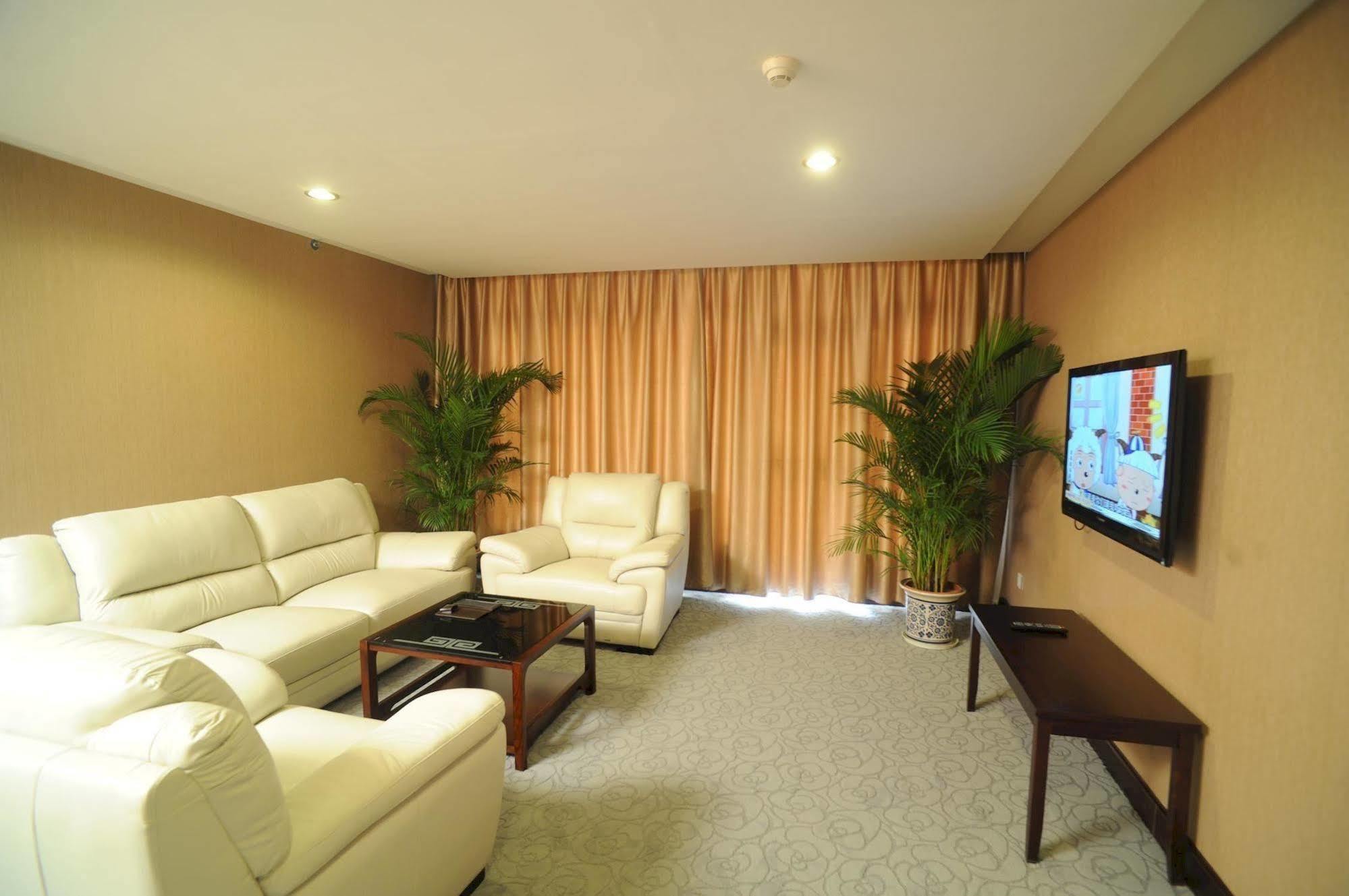 Golden Dragonball Hotel Guilin Luaran gambar