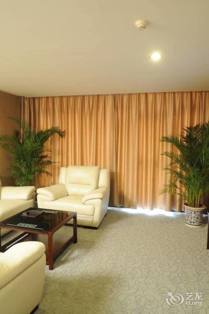Golden Dragonball Hotel Guilin Luaran gambar