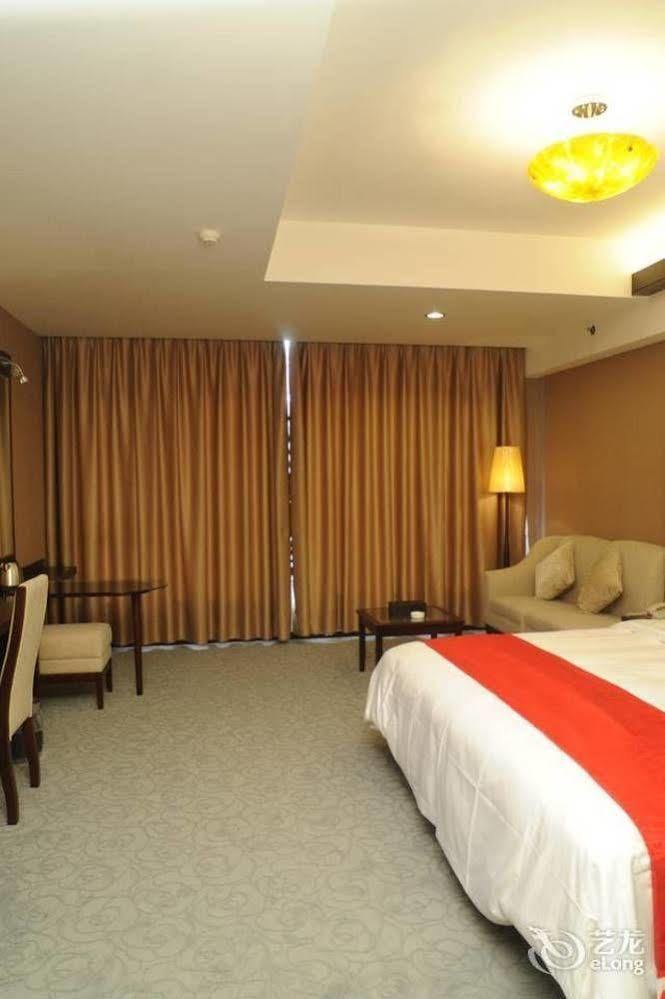 Golden Dragonball Hotel Guilin Luaran gambar
